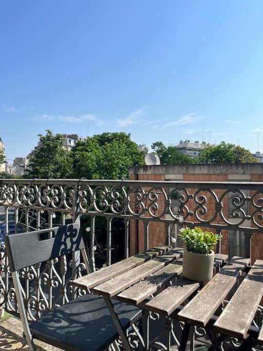 Beautiful Apartment With Balcony Paris Dış mekan fotoğraf